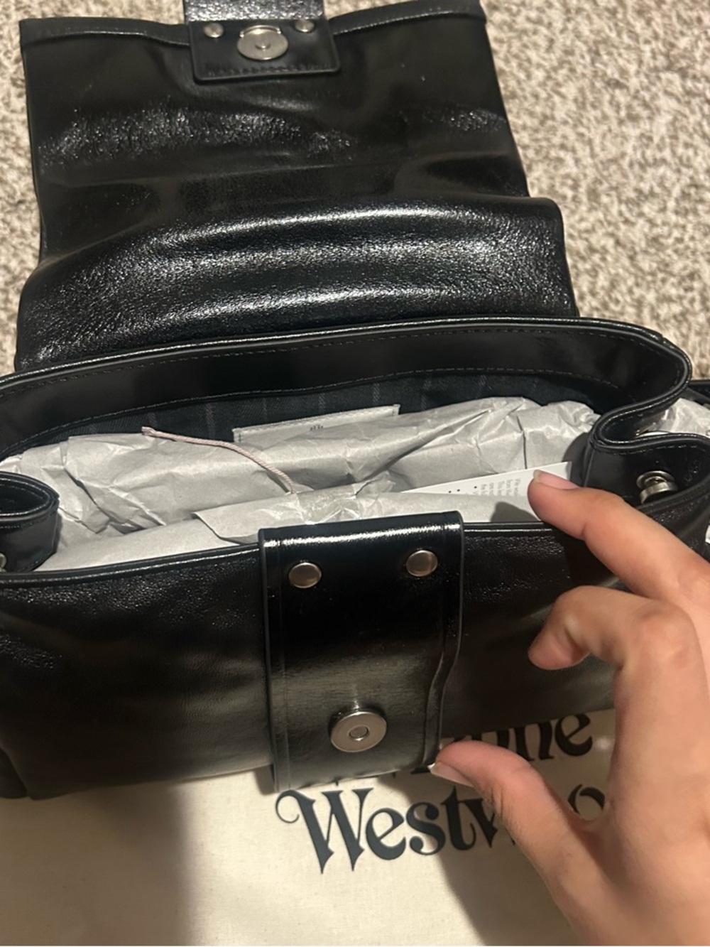Vivienne Westwood Hazel Treasure Bag - Picture 7 of 9